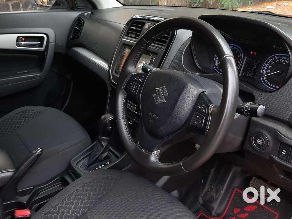 Maruti Suzuki Brezza 1.5 Zxi At Smart Hybrid Dual Tone, 2021, Petrol