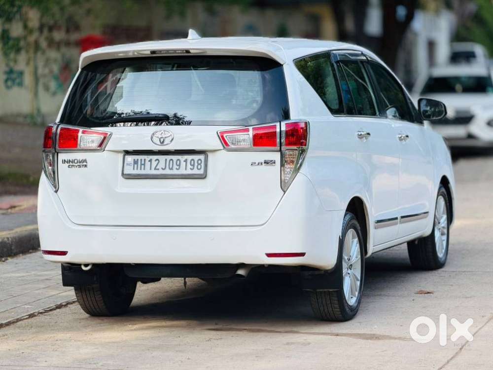 Toyota Innova Crysta 2.8z Automatic, 2016, Diesel