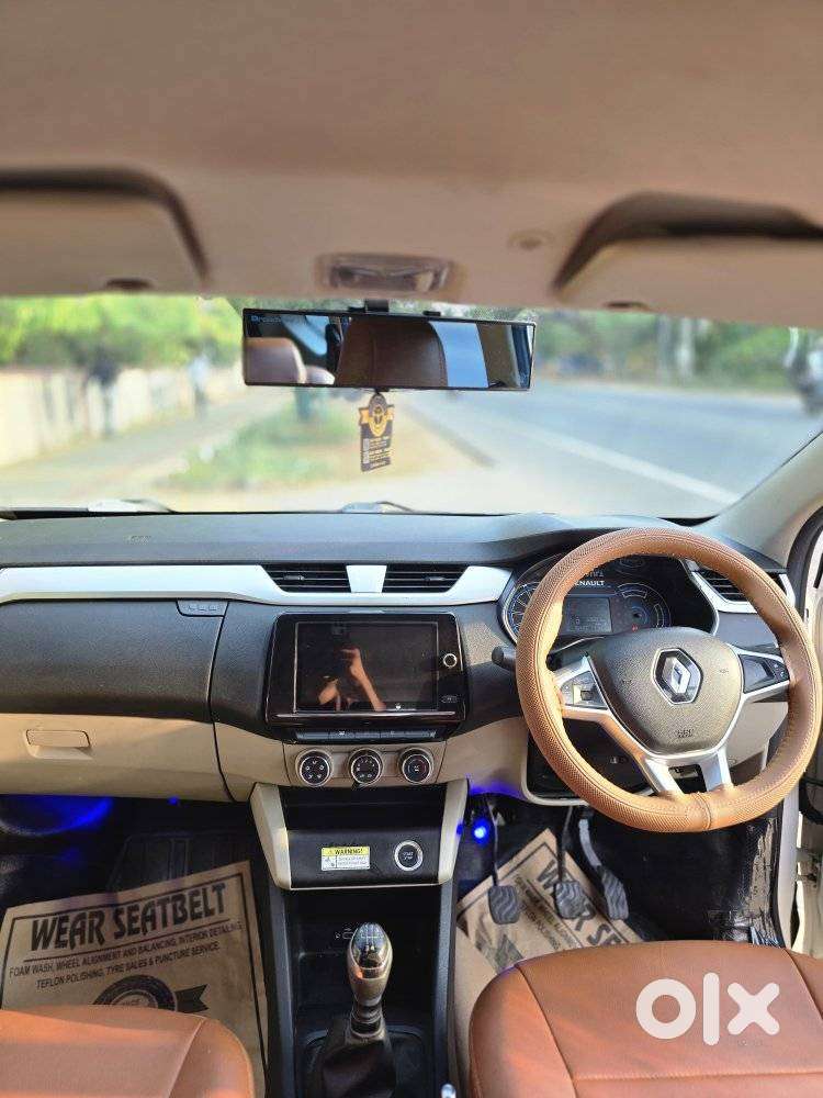 Renault Triber Rxz, 2022, Petrol