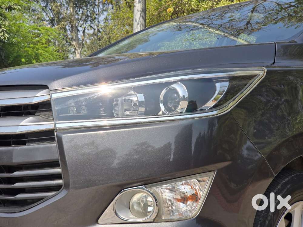 Toyota Innova Crysta