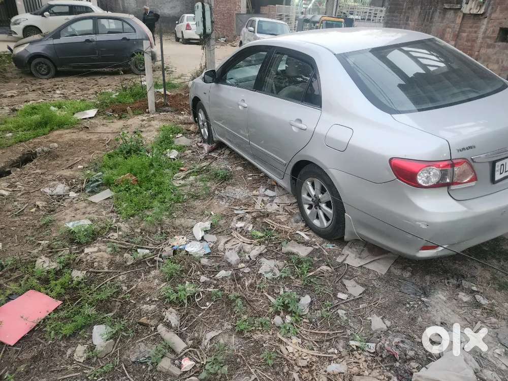 Toyota Corolla Altis 2011