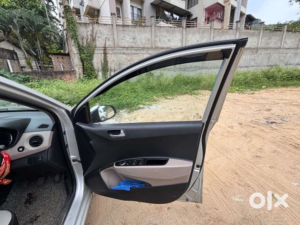Hyundai Grand I10 2014 Diesel 98200 Km Driven
