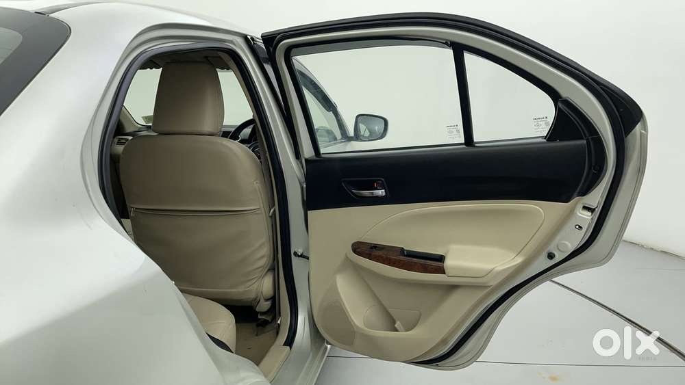 Maruti Suzuki Dzire 1.2 Zxi Amt, 2018, Petrol