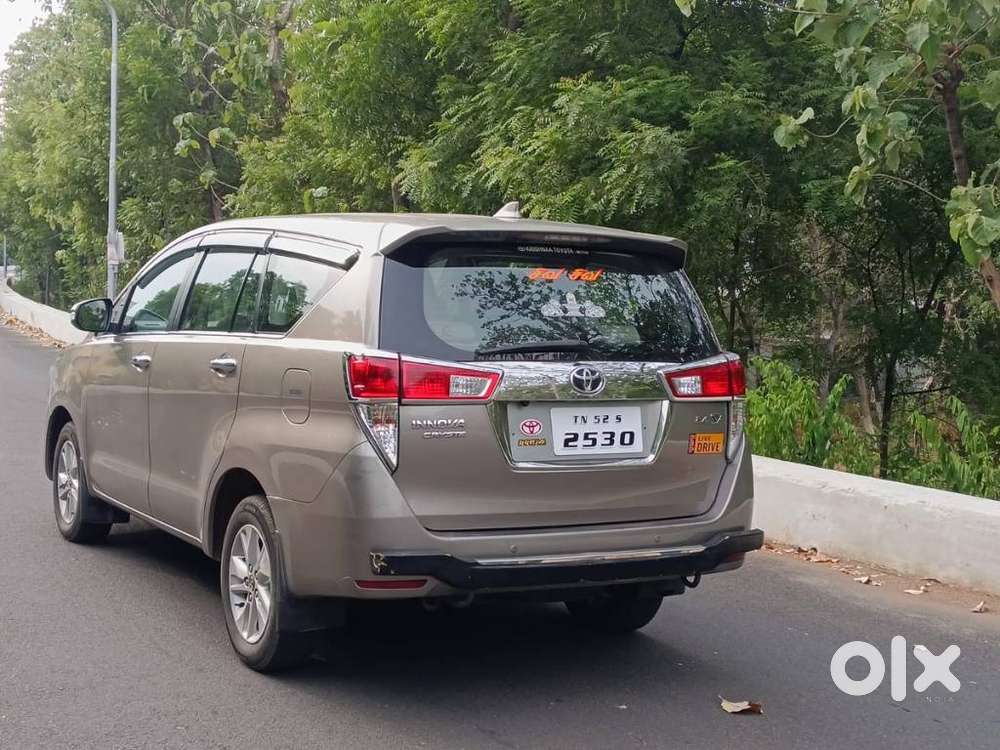 Toyota Innova Crysta 2.4 V, 2016, Diesel