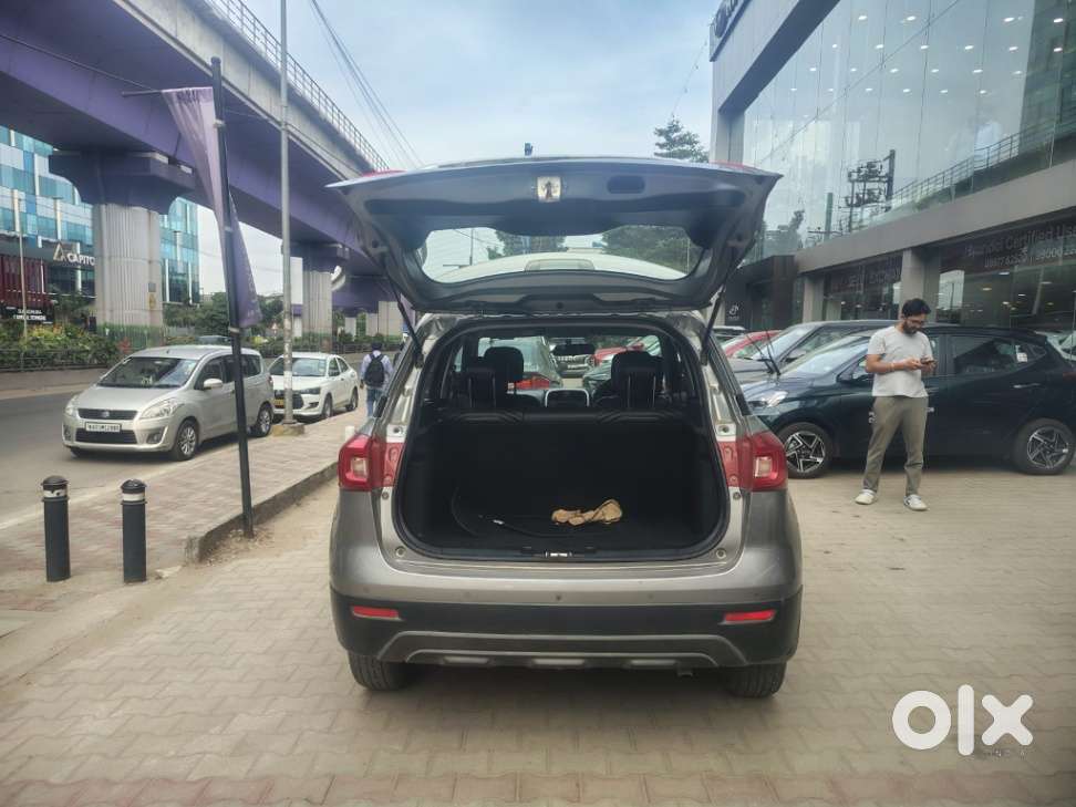 Maruti Suzuki Vitara Brezza 1.5 Vxi At, 2021, Petrol