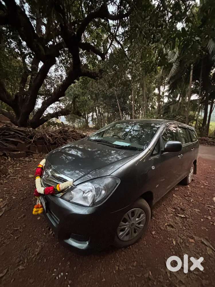 Toyota Innova 2009 Diesel 130000 Km Driven