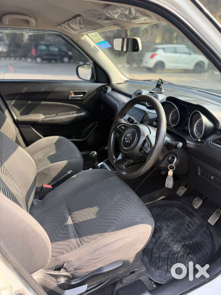 Maruti Suzuki Swift Vvt Vxi, 2021, Petrol