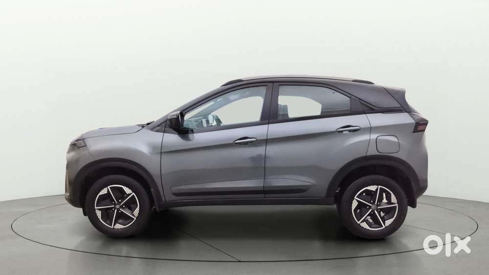 Tata Nexon Fearless S Purple 1.5 Revotorq Diesel 6mt Dual Tone, 2023..