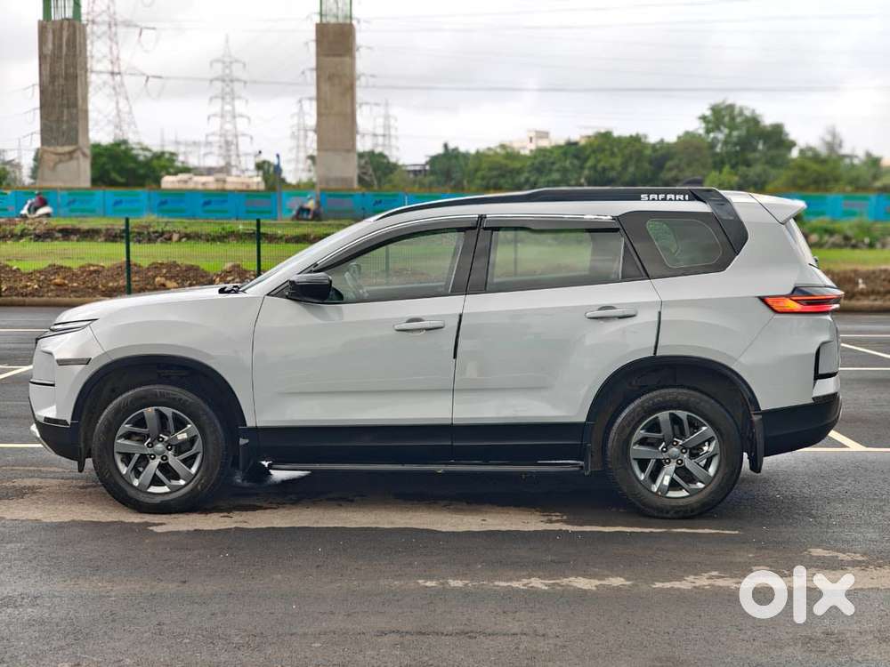 Tata Safari Pure Plus S, 2024, Diesel