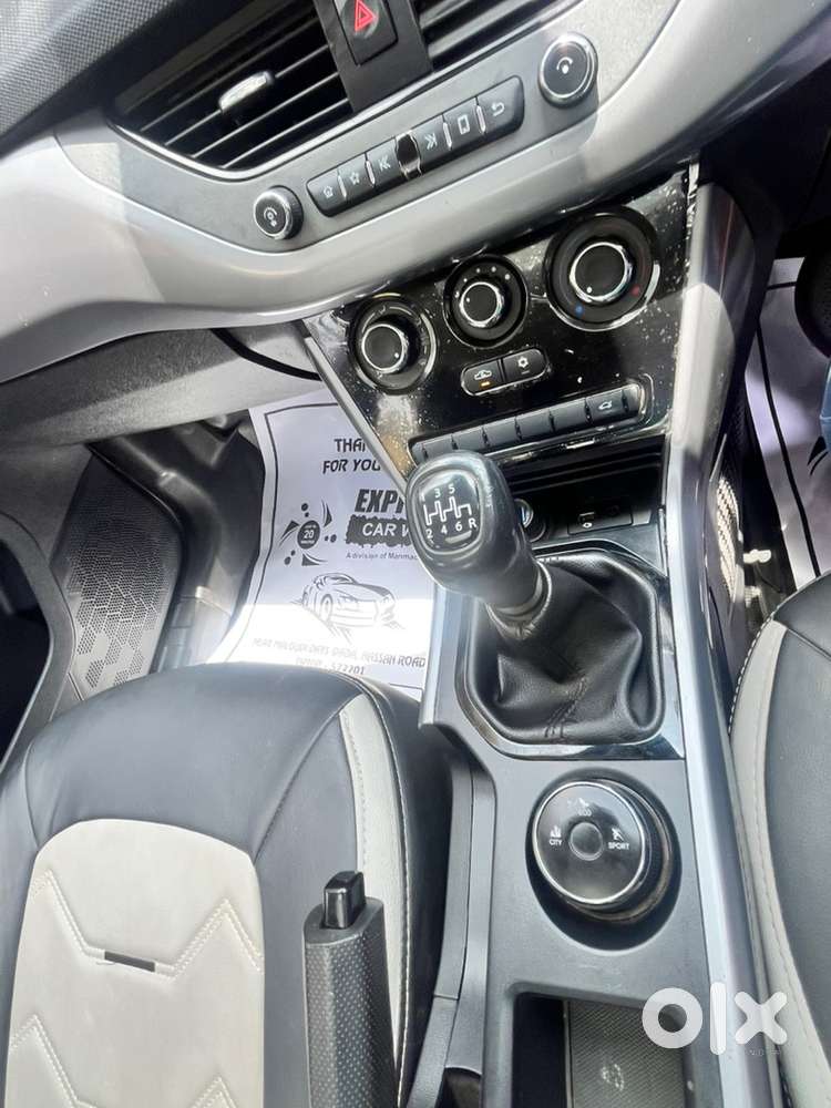 2022 Tata Nexon Xm(s) Petrol (manual) Sunroof  37,000 Km  2nd Owner