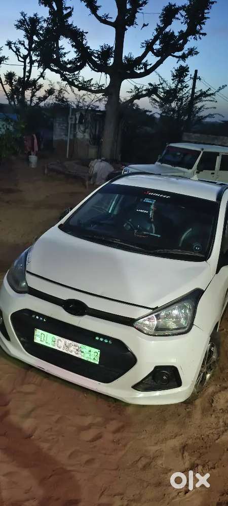 Hyundai Grand I10 2016 Cng & Hybrids Good Condition
