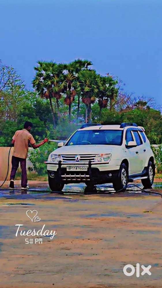 Renault Duster 2014 Diesel 130000 Km Driven