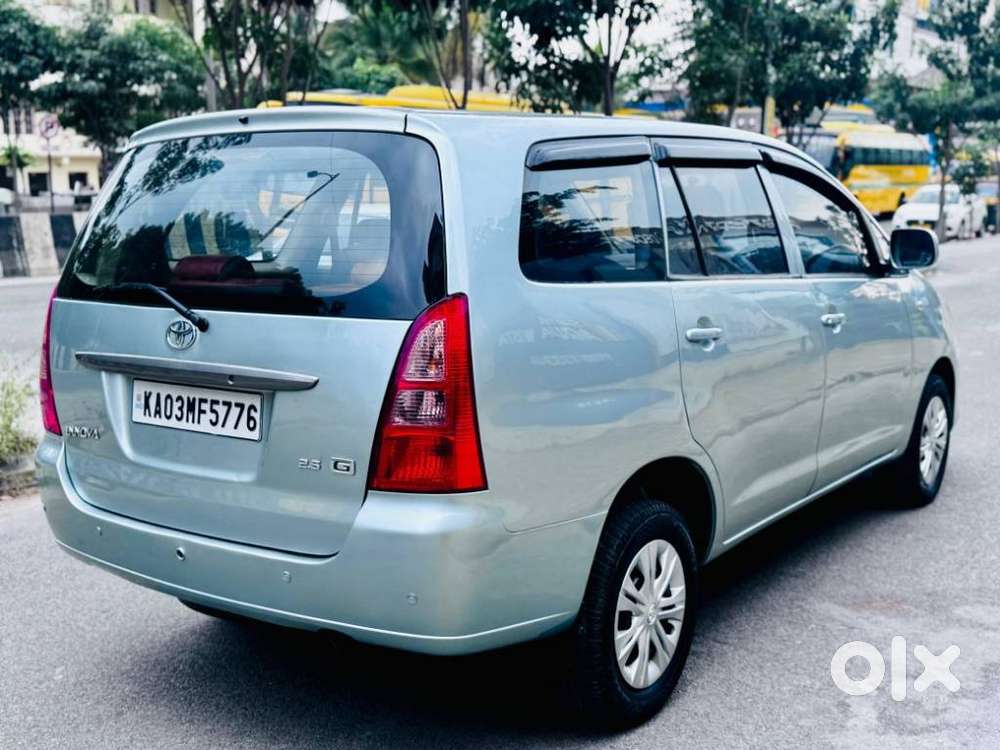Toyota Innova 2004-2011 2.5 G4 Diesel 8-seater, 2006, Diesel