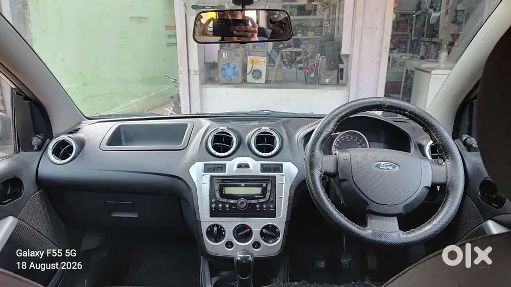 Ford Figo Titanium 1.5l Tdci 2012