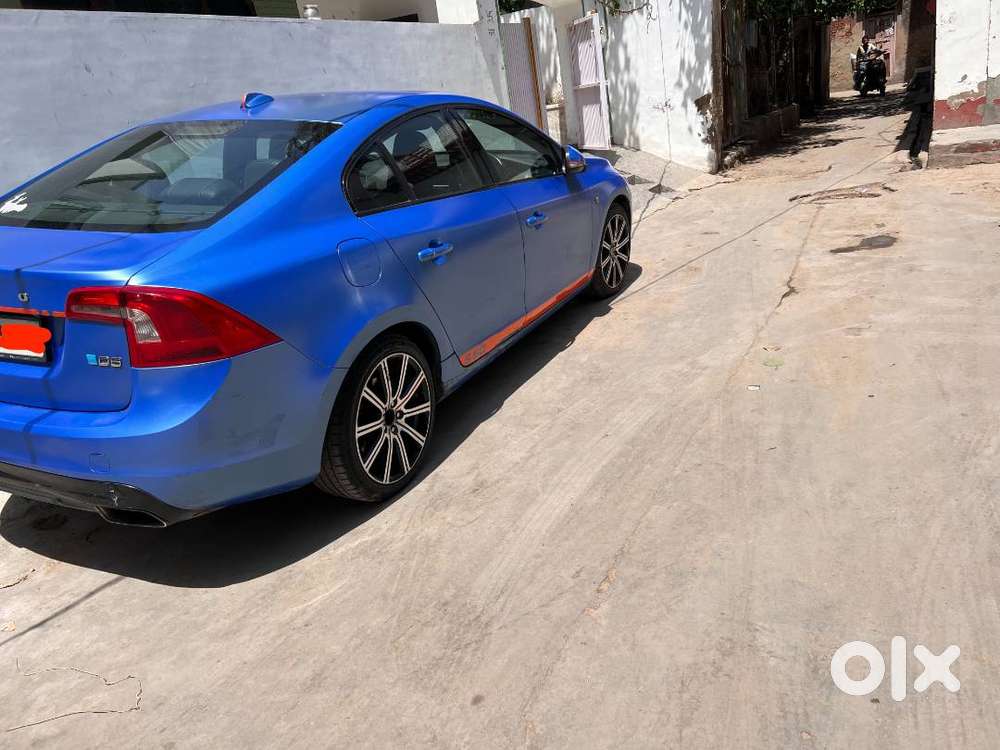 Volvo S60 Polestar D5 : Bmw And Mercedes - Eat Dust! Daddy Is Here!