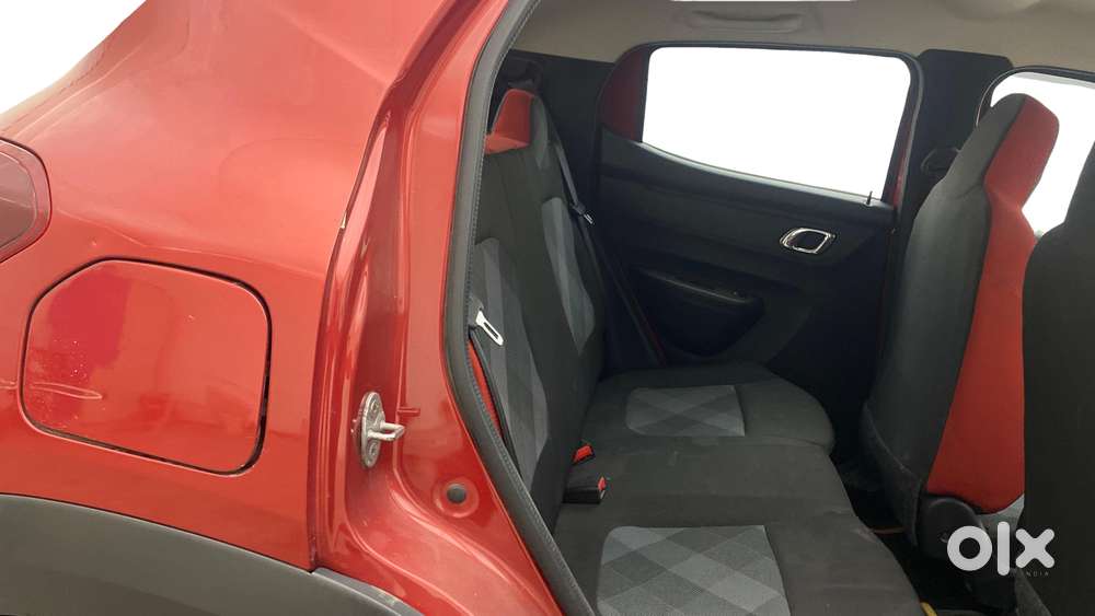 Renault Kwid 2019-ongoing 1.0 Rxt Amt (o), 2020, Petrol