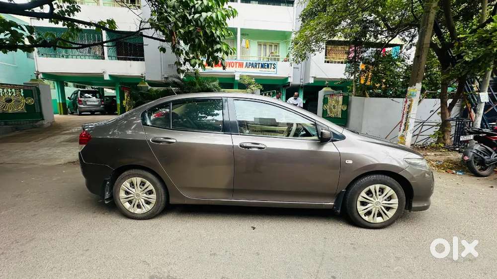 Honda City Petrol 2011 Variant