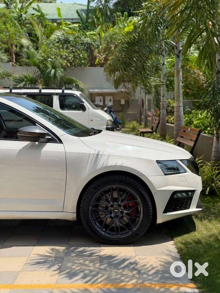 Skoda Octavia 2.0 Rs 245 Tsi, 2021, Petrol