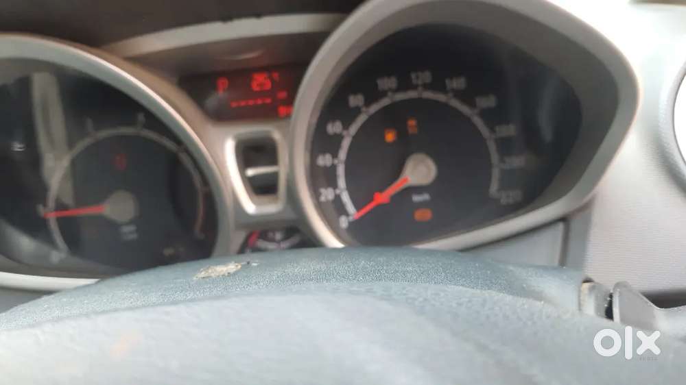 Ford Fiesta 2013 Cng & Hybrids 68000 Km Driven