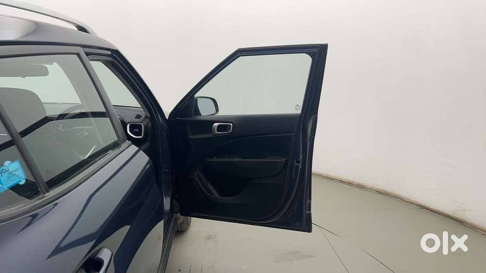 Hyundai Venue S Turbo, 2019, Petrol