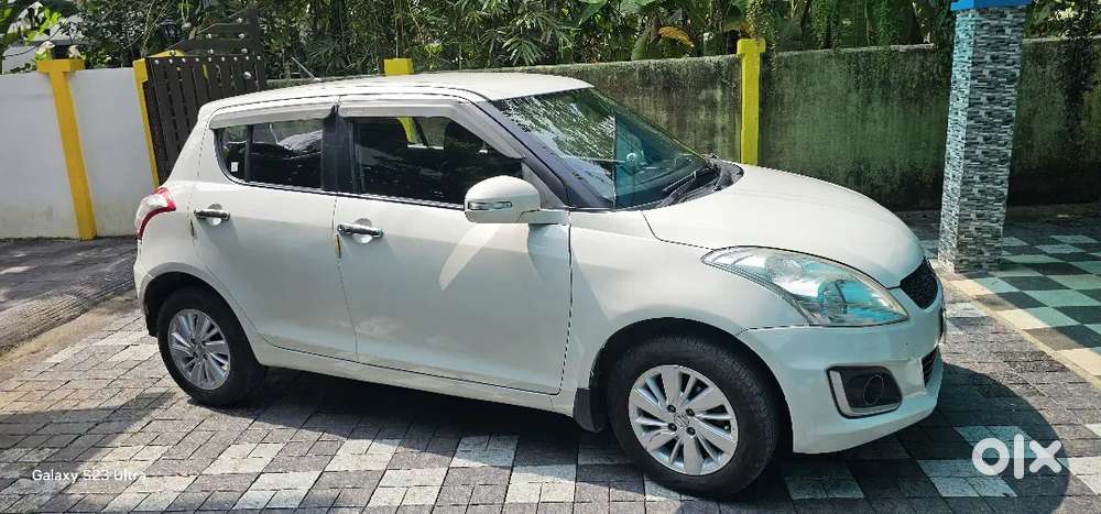 Maruti Suzuki Swift 2017 Petrol 123000 Km Driven