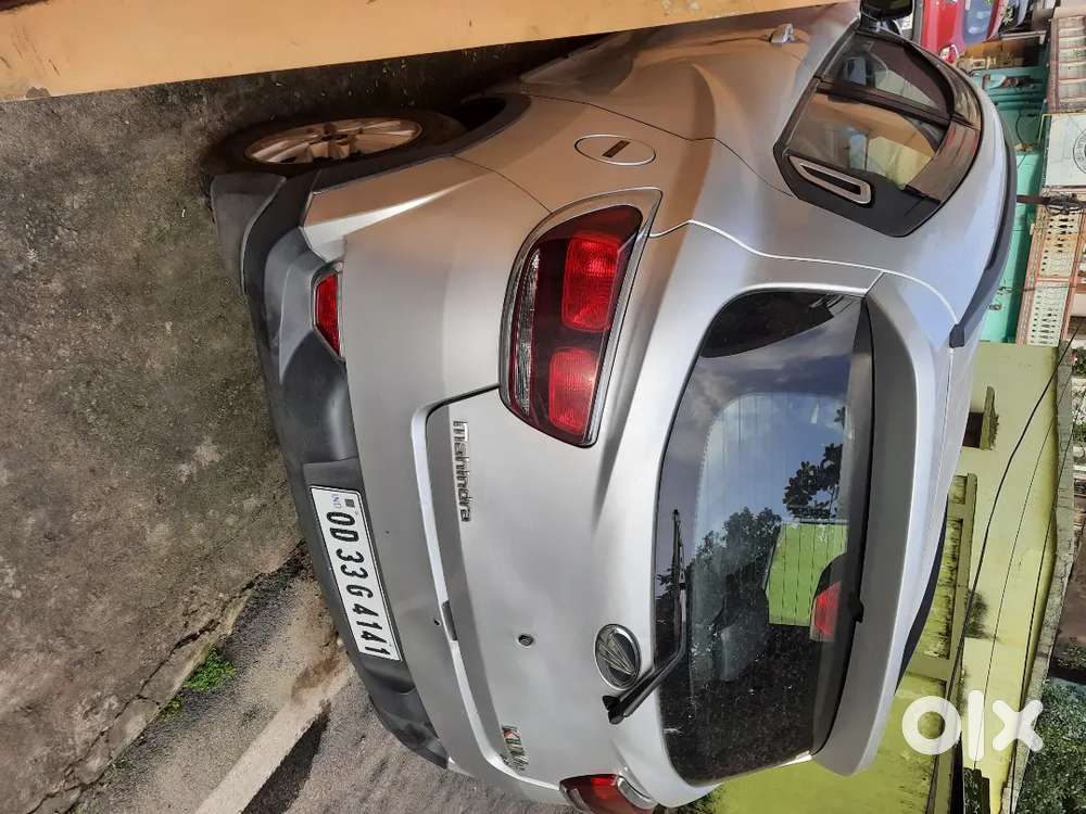 Mahindra Kuv 100 2016 Petrol Good Condition & Top End Model