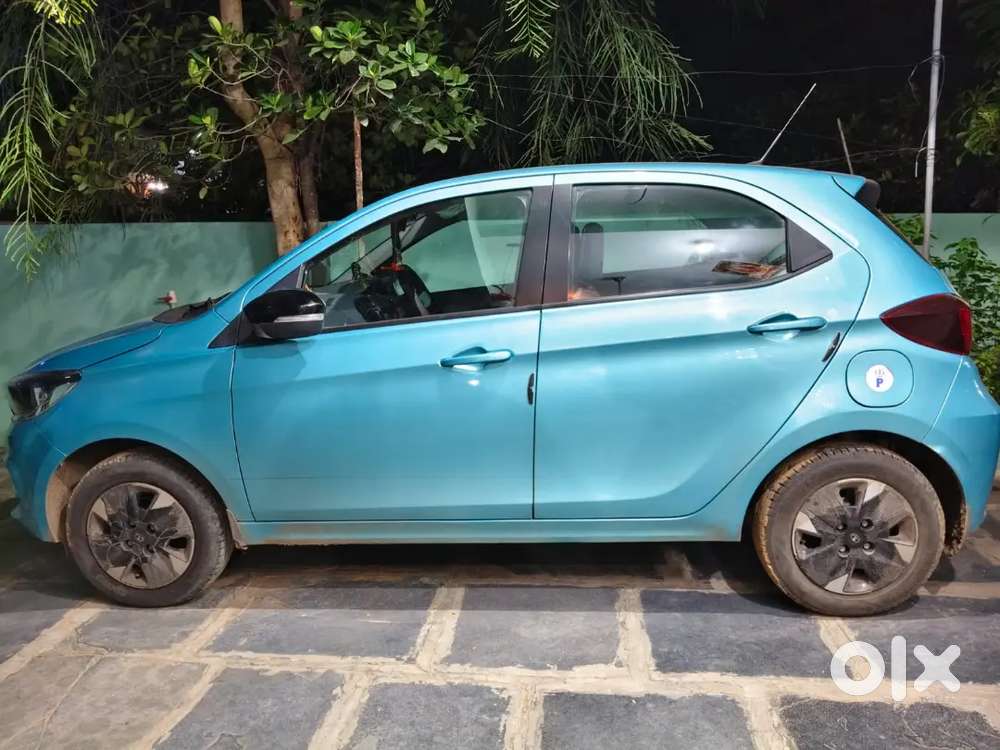 Tata Tiago Revotron Xt 2025