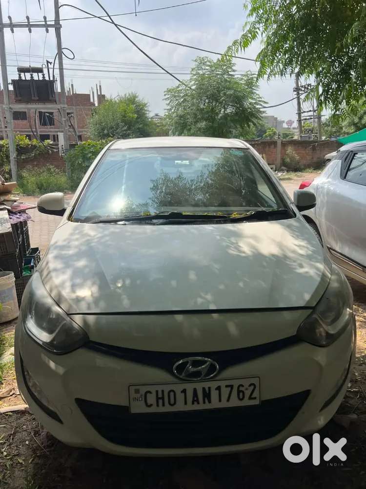 Hyundai I20 Magna Petrol 2012