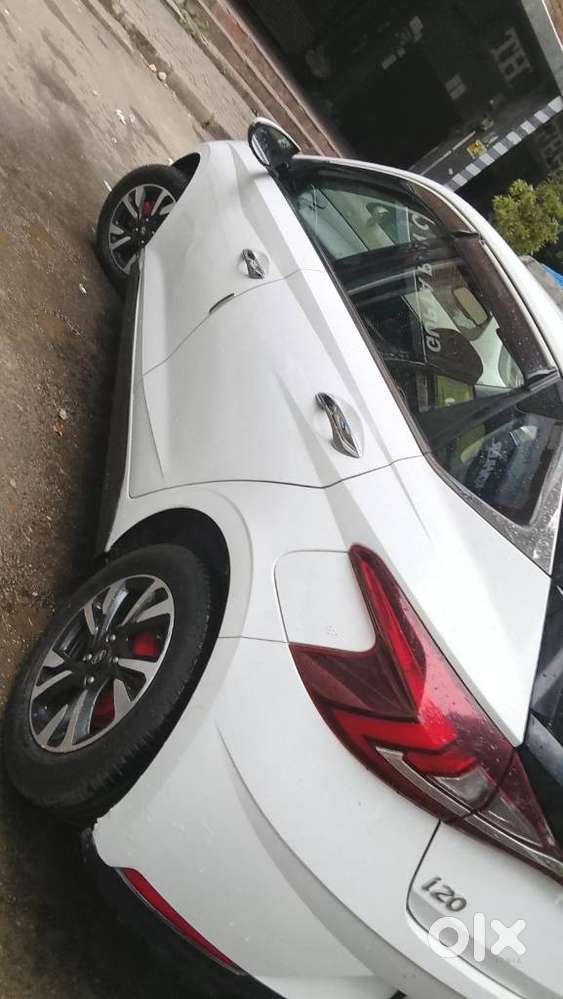 Hyundai I20 Asta 1.2 O With Sunroof, 2020, Petrol