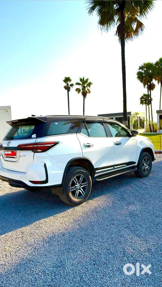 Toyota Fortuner 2018 Diesel 220000 Km Driven