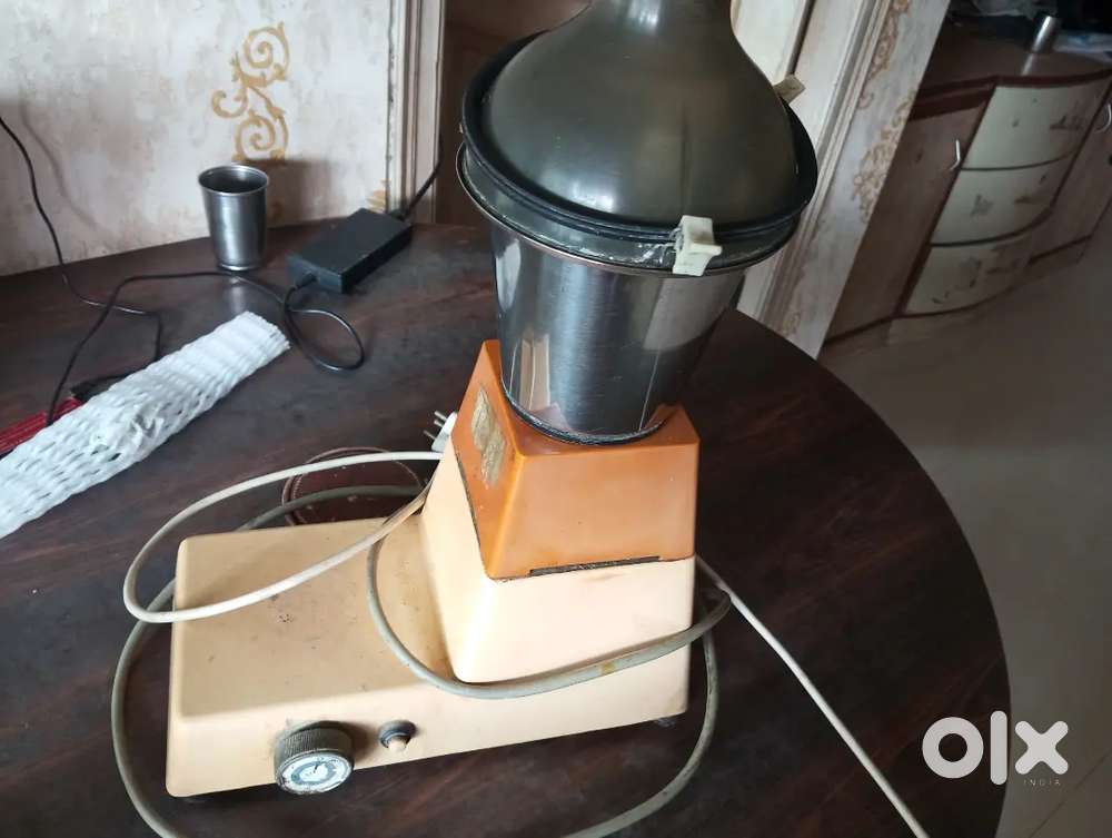 Sumeet mixer grinder with 2 jars for sale