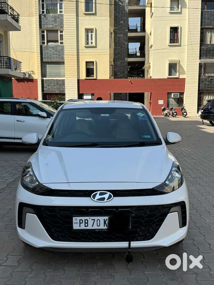 Hyundai Aura Sx 2024