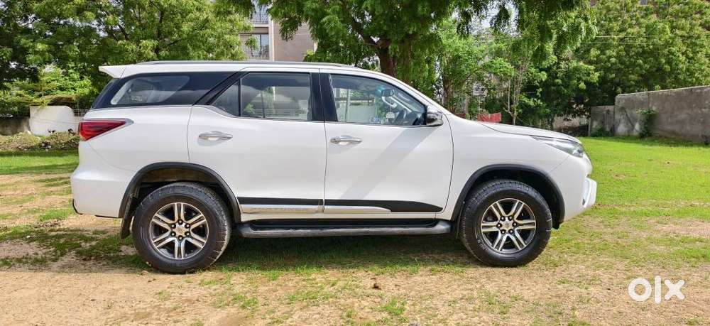Toyota Fortuner 4x2 At 2.8 Diesel, 2019, Diesel