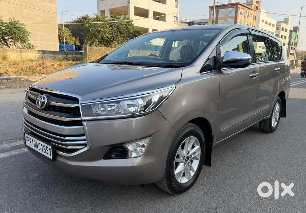 Toyota Innova Crysta