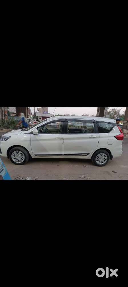 Maruti Suzuki Ertiga 2022-2023 Vxi Cng, 2023, Cng & Hybrids