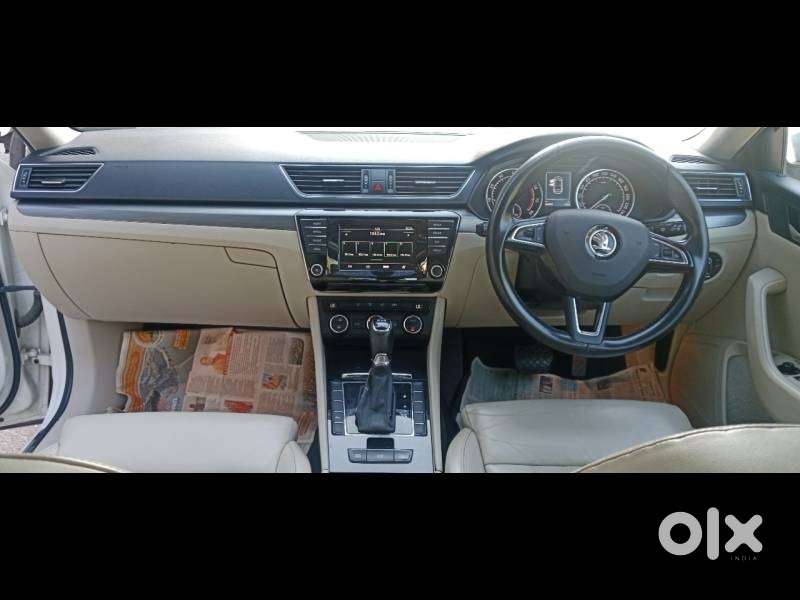 Skoda Superb [2014-2016] 1.8 Style Tsi At, 2016, Petrol