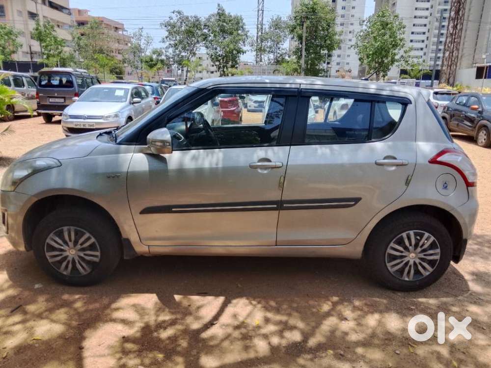 Maruti Suzuki Swift Vxi 1.2 Abs Bs-iv, 2015, Petrol
