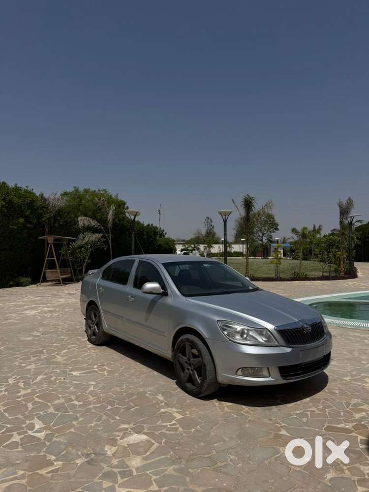 Skoda Laura 2012 Petrol Well Maintained