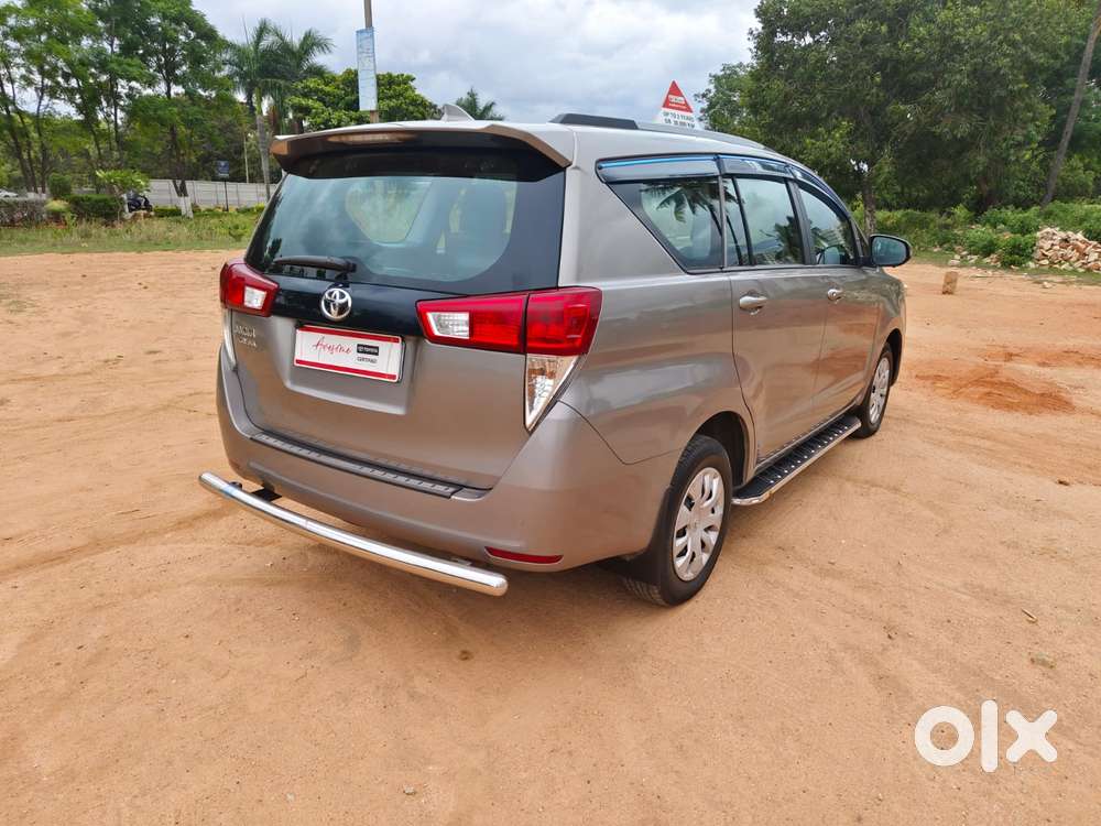 Toyota Innova Crysta 2.4 G Mt, 2023, Diesel