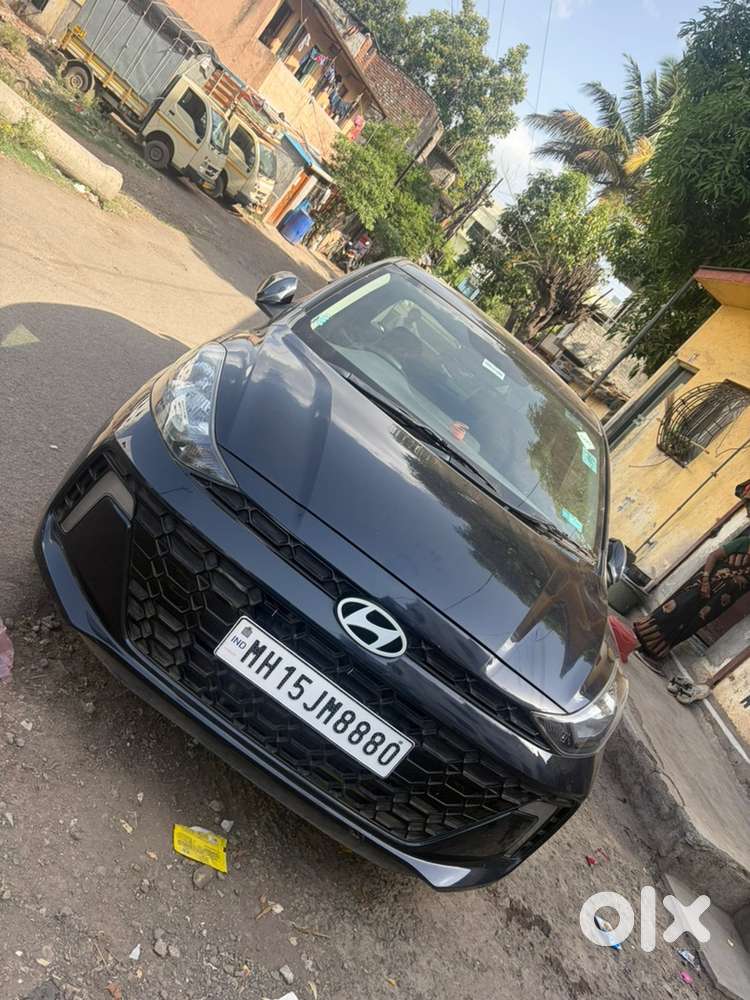 Hyundai Aura 2024 Petrol Vip No. 8880