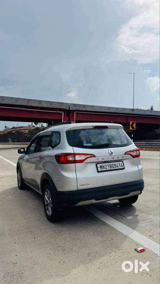 Renault Triber Rxz, 2022, Petrol