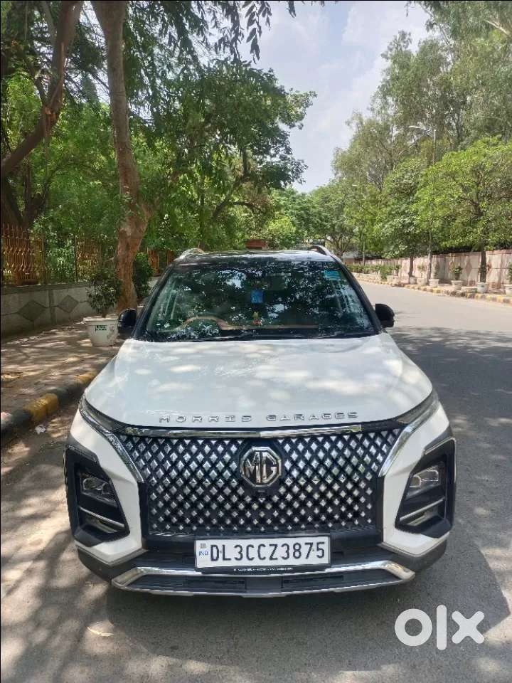 Mg Hector Plus Sharp Pro 1.5 Turbo Petrol Cvt 7 Str, 2023, Petrol