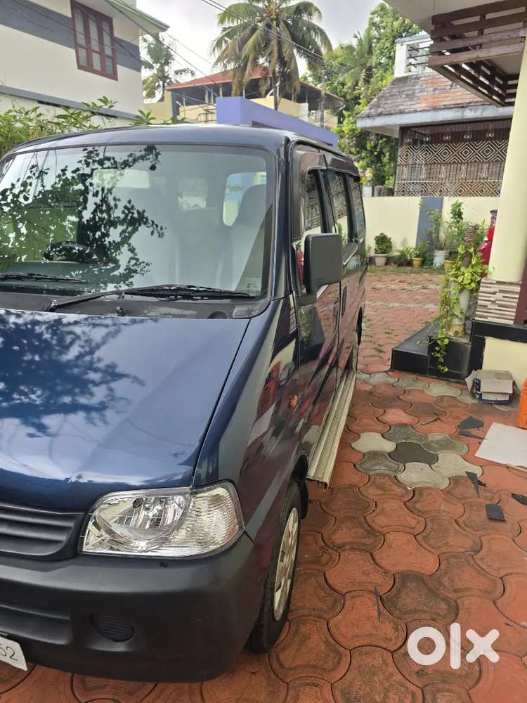 Maruti Suzuki Eeco 2014 Petrol And Cng Just Fitted 55214 Km Driven