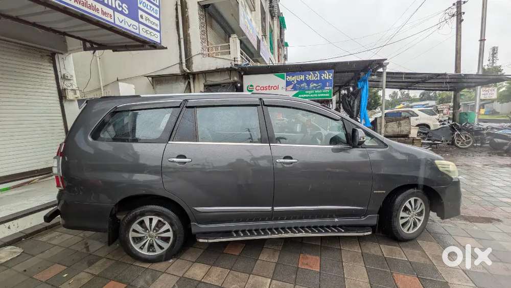Toyota Innova Diesel 7 Str 2015