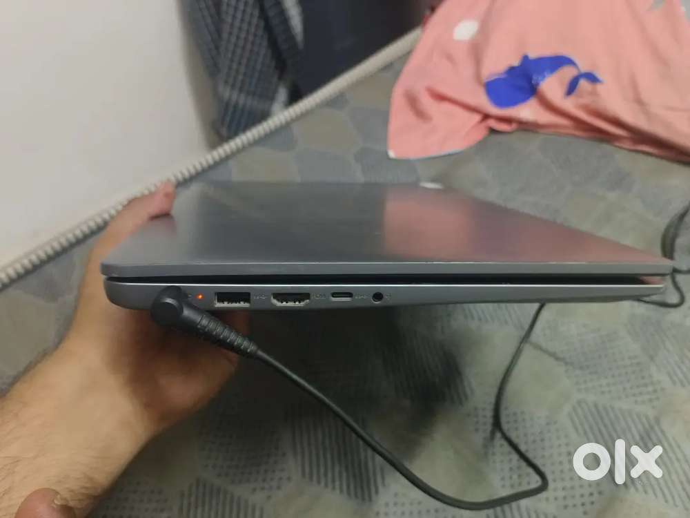 LENOVO IDEAPAD 3 – RYZEN 5  8GB RAM  512GB SSD