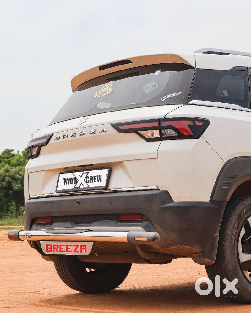Maruti Suzuki Brezza Petrol + Cng 2024