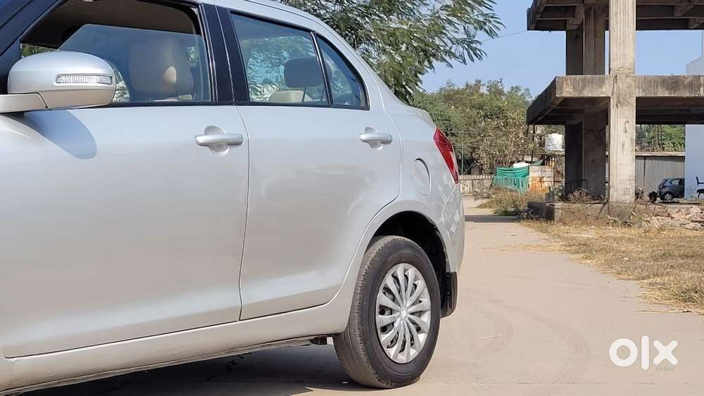 Maruti Suzuki Swift Dzire 1.2 Vxi Bsiv, 2014, Petrol