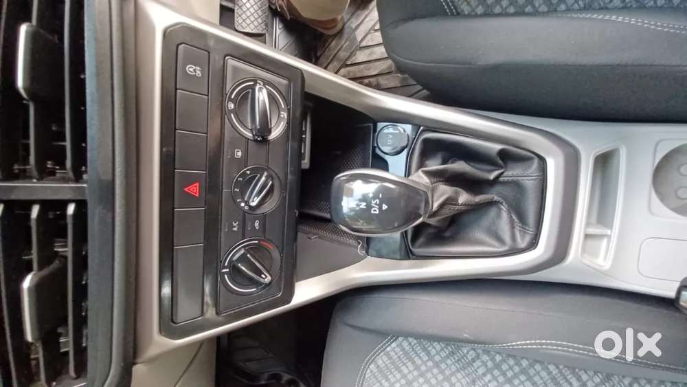 Volkswagen Taigun 1.0 Tsi Highline At, 2022, Petrol