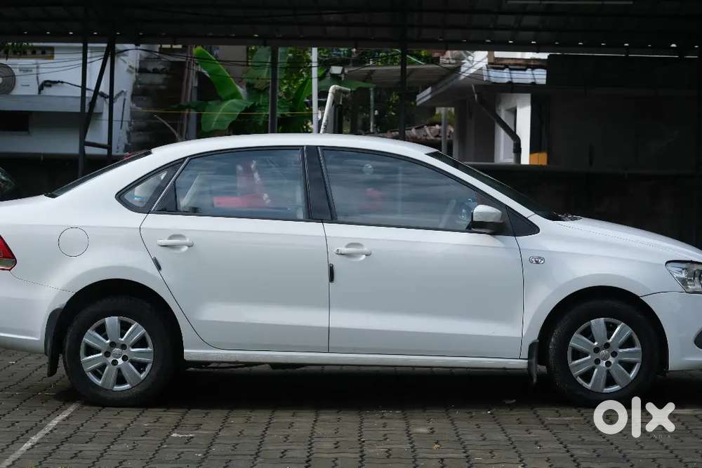 Volkswagen Vento 1.6l Petrol -  2012