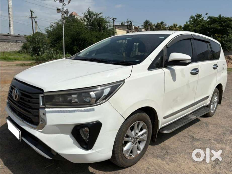 Toyota Innova Crysta 2.7 Gx Mt 8s, 2017, Diesel